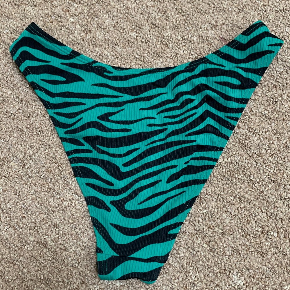 Dark Green Bikini Bottoms - Picture 3 of 3